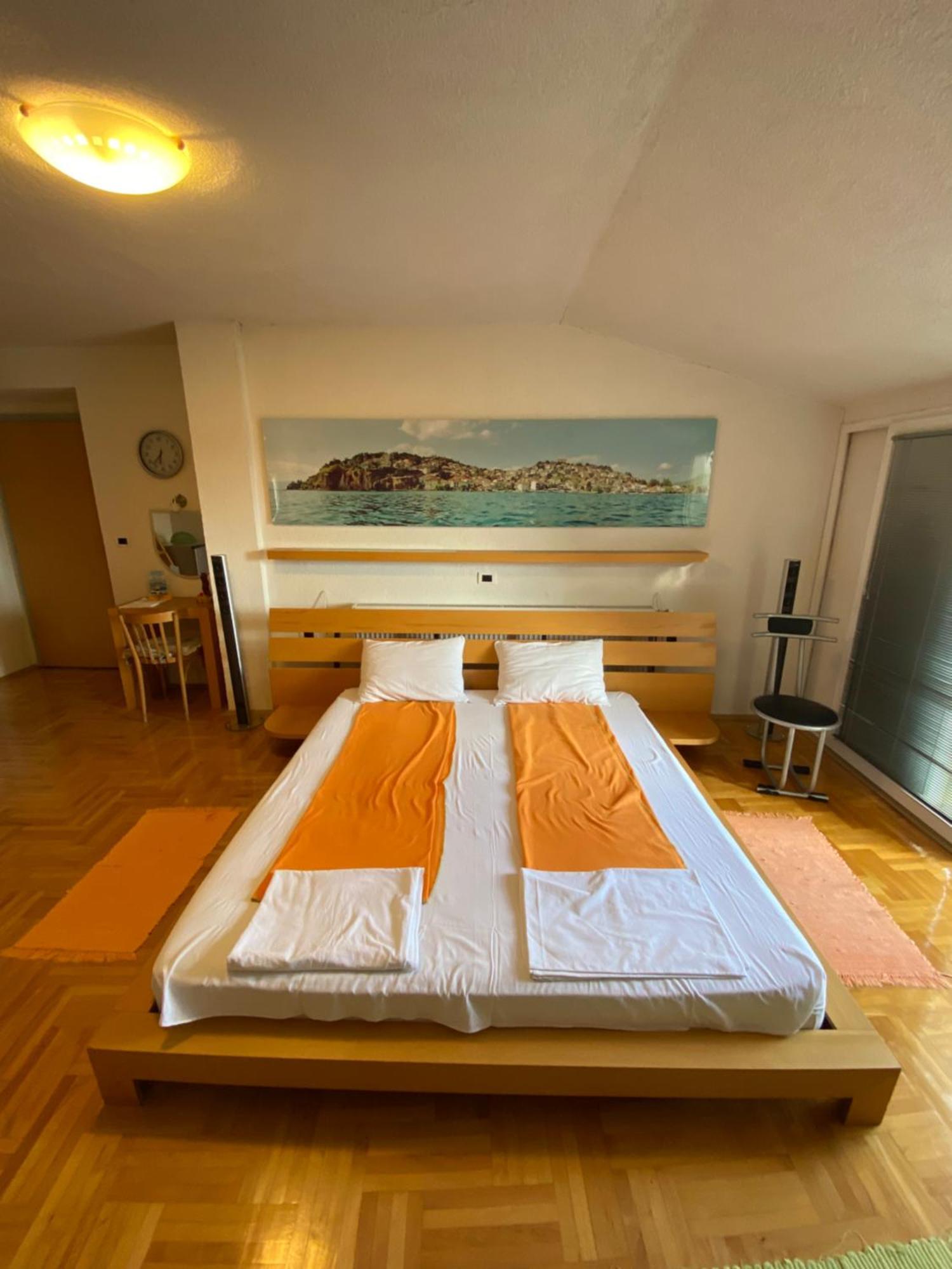 Modern Studios In Охрид Экстерьер фото