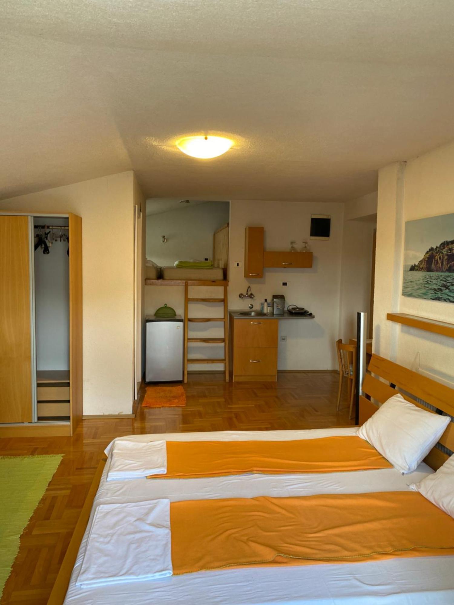 Modern Studios In Охрид Экстерьер фото